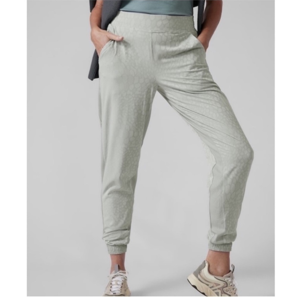 ATHLETA Brooklyn Lined Textured Joggers Sz 12